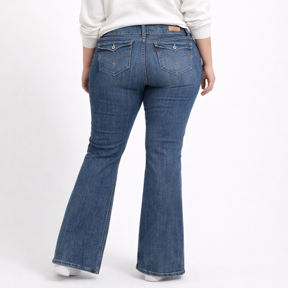 Levi's Tilted Flare Original Jean Size 16 Mid-rise Icon Flap Pocket 32" Length